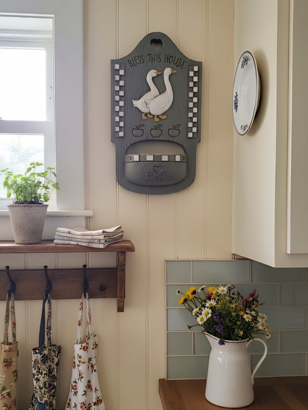 Vintage 1988 'Bless This House' Goose Burwood Wall Pocket